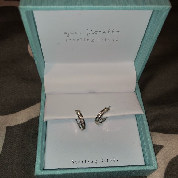 Sterling silver earrings - Picture 3 of 7